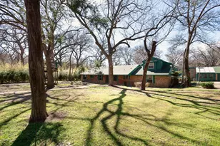 5731 Mona Ln, Dallas, TX 75236 - Photo 2