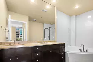 2323 N Houston St, Dallas, TX 75219 - Photo 14