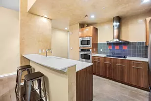 2323 N Houston St, Dallas, TX 75219 - Photo 6