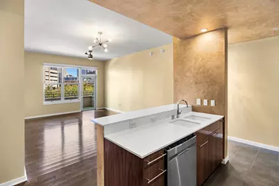 2323 N Houston Street #310, Dallas, TX 75219 - Photo 8