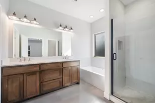 1021 N Maple St, Muenster, TX 76252 - Photo 12