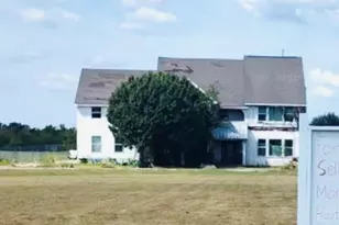 5077 E Line Rd, Whitewright, TX 75491 - Photo 2