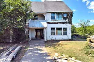 5077 E Line Rd, Whitewright, TX 75491 - Photo 1