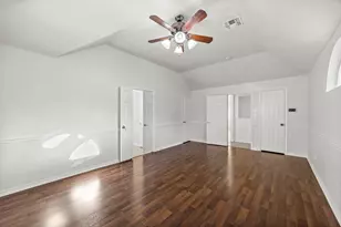 2217 Trickling Creek Dr, Garland, TX 75041 - Photo 14