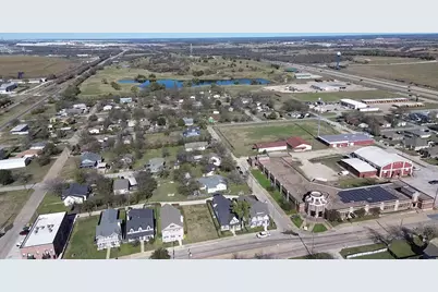205 E 5th Street, Ferris, TX 75125 - Photo 10