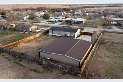 819 Hoss Road, Sanger, TX 76266 - Photo 38