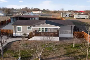 819 Hoss Rd, Sanger, TX 76266 - Photo 1