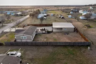 819 Hoss Rd, Sanger, TX 76266 - Photo 36