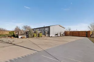 819 Hoss Rd, Sanger, TX 76266 - Photo 32