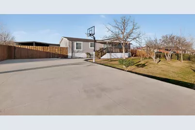 819 Hoss Road, Sanger, TX 76266 - Photo 2