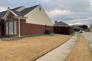 3909 Catalina St, Rowlett, TX 75088 - Photo 2