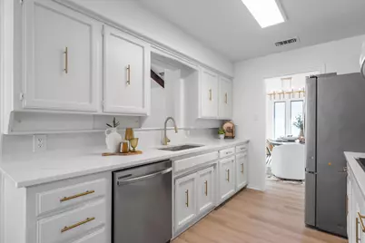 2414 Postbridge Road, Grand Prairie, TX 75050 - Photo 10