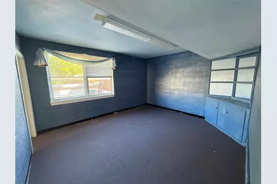 213 N Burnett Avenue, Denison, TX 75020 - Photo 12