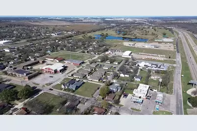 413 E 5th Street, Ferris, TX 75125 - Photo 4