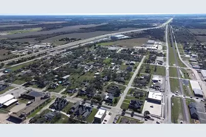 209 E 10th Street, Ferris, TX 75125 - Photo 4