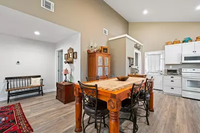 6819 Evergreen Court, Weatherford, TX 76087 - Photo 14