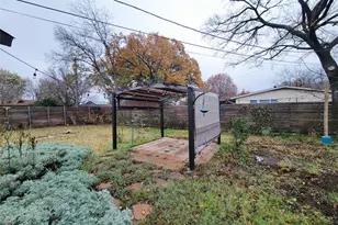 2130 Dunloe Ave, Dallas, TX 75228 - Photo 24