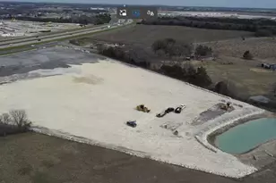 1601 N Interstate 45, Palmer, TX 75152 - Photo 1