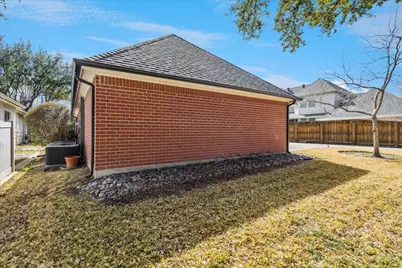 2848 Oakbriar Trail, Fort Worth, TX 76109 - Photo 38
