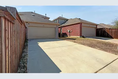 2301 Pyrite Drive, Little Elm, TX 76227 - Photo 34