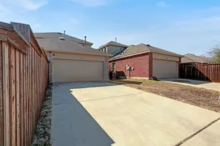 2301 Pyrite Dr, Little Elm, TX 76227 - Photo 36