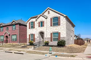 2301 Pyrite Dr, Little Elm, TX 76227 - Photo 2
