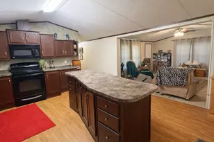 400 Avenue D, Point, TX 75472 - Photo 4