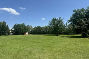 400 Avenue D, Point, TX 75472 - Photo 12