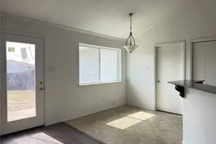 1734 Sterling Ln, Lewisville, TX 75067 - Photo 6