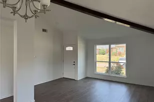 1734 Sterling Ln, Lewisville, TX 75067 - Photo 2