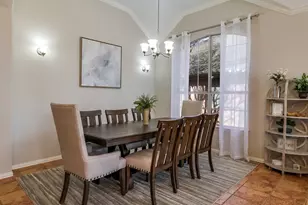 124 Stonecreek Dr, Irving, TX 75063 - Photo 4