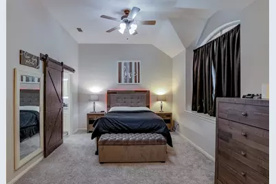 124 Stonecreek Drive, Irving, TX 75063 - Photo 16