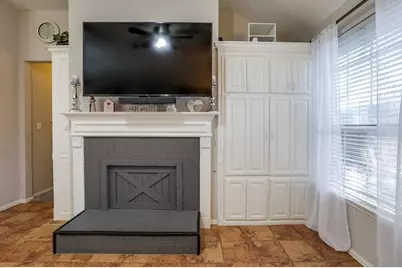 124 Stonecreek Drive, Irving, TX 75063 - Photo 14