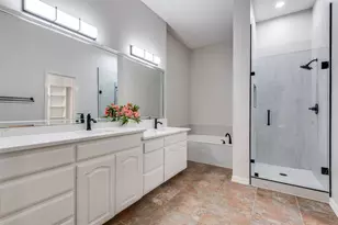 2917 Waterford Dr, Irving, TX 75063 - Photo 10