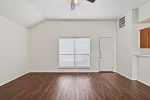 736 Trees Dr, Cedar Hill, TX 75104 - Photo 2