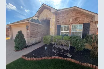 617 Blayke Street, Burleson, TX 76028 - Photo 2