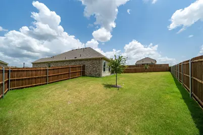 337 Sedalia Trail, Justin, TX 76247 - Photo 22