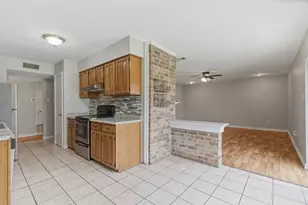 825 W Embercrest Dr, Arlington, TX 76017 - Photo 12