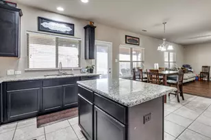 5808 Windy Meadow Ln, Grand Prairie, TX 75052 - Photo 8