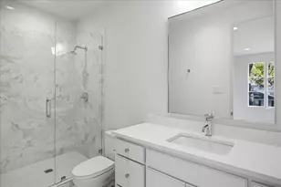 6804 Santa Maria Ln, Dallas, TX 75214 - Photo 30