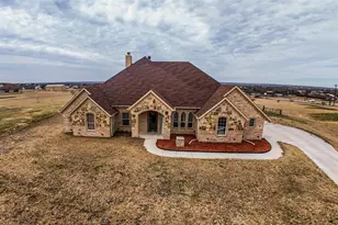 1009 Sky Ct, Weatherford, TX 76085 - Photo 4