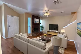 2626 Sherry St, Arlington, TX 76014 - Photo 2