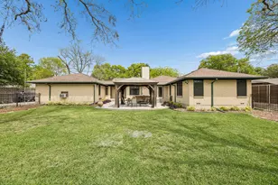 1131 Wicklow Dr, Dallas, TX 75218 - Photo 2