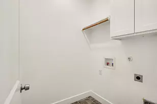 1317 E Tucker St, Fort Worth, TX 76104 - Photo 14