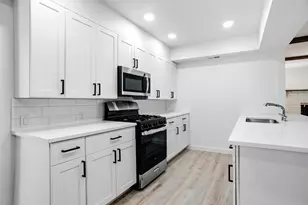 3825 Old Faithful Ct, Irving, TX 75062 - Photo 10