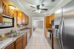 4011 Mountain Vista Dr, Granbury, TX 76048 - Photo 8