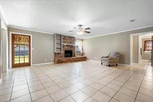 4011 Mountain Vista Dr, Granbury, TX 76048 - Photo 4