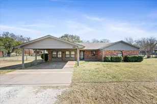 4011 Mountain Vista Dr, Granbury, TX 76048 - Photo 1