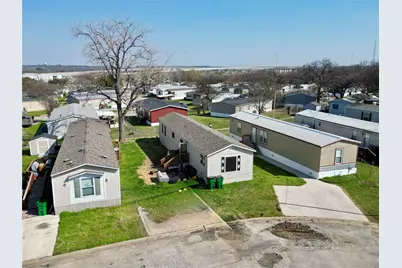 5024 Buffalo Court S, Fort Worth, TX 76119 - Photo 4