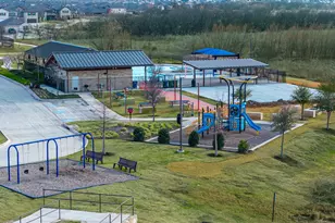 1024 Vernon Dr, Aubrey, TX 76227 - Photo 4